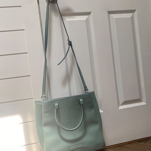 Danielle Nicole Everly Tote - Picture 3 of 4